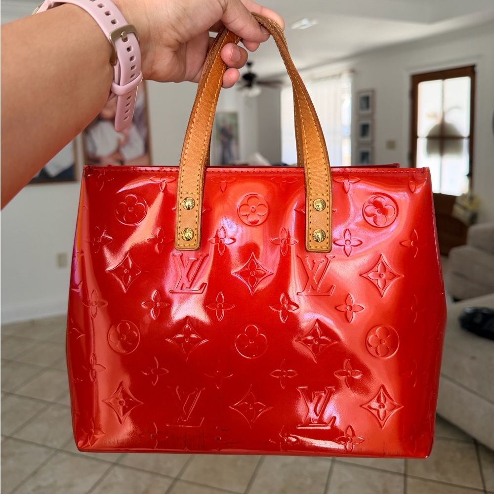 Louis Vuitton Red Monogram Vernis Reade PM